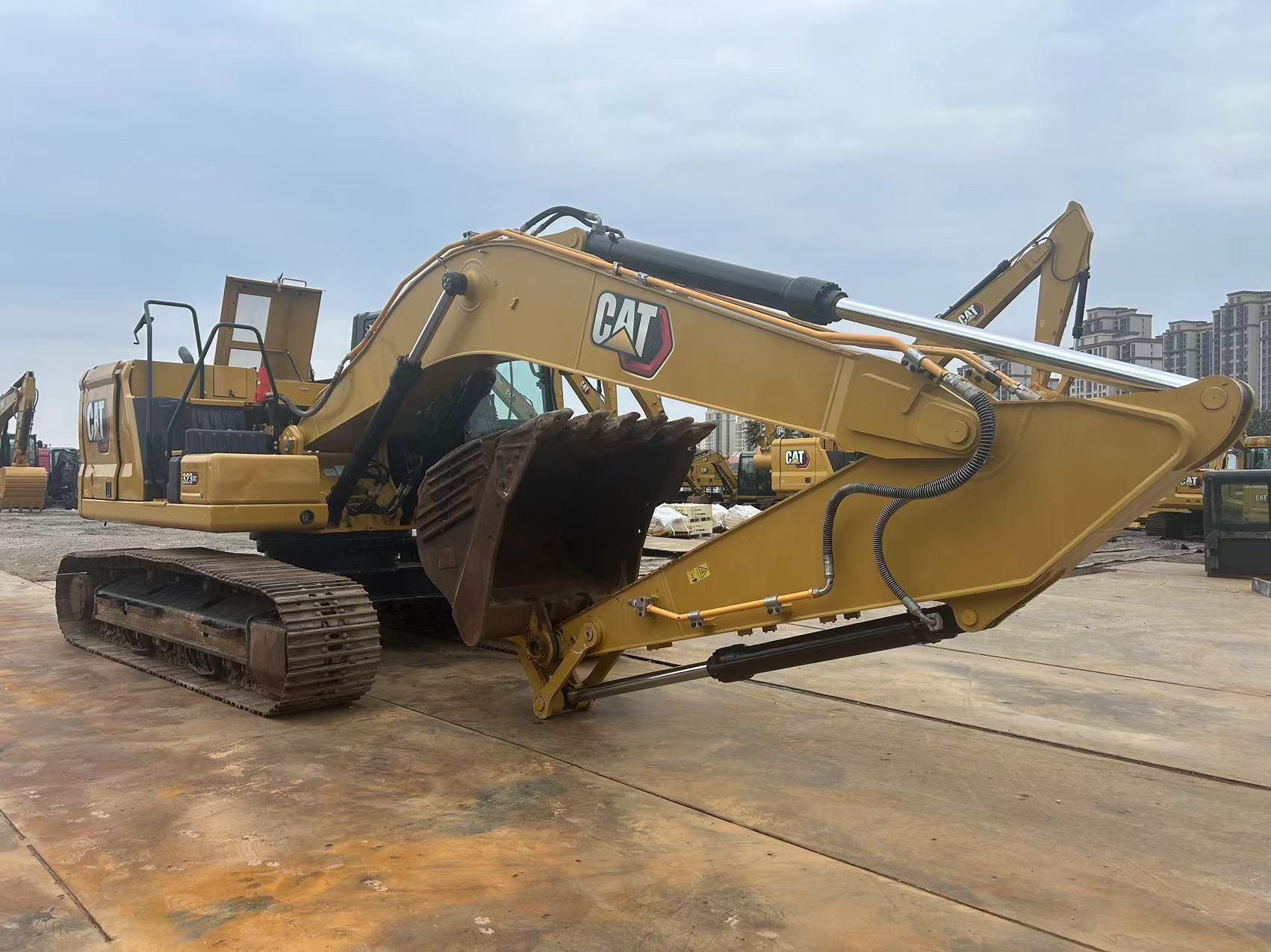 Caterpillar 323 GC
