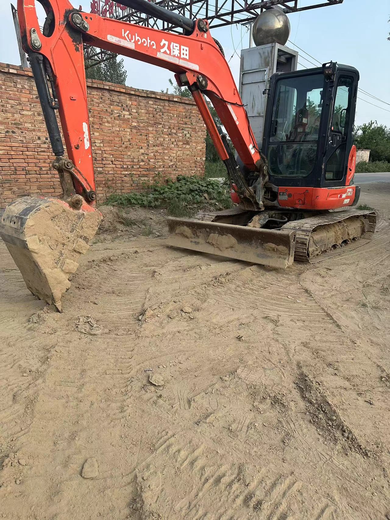Kubota KX163