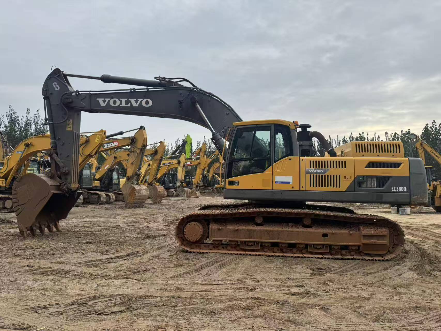 Volvo EC380DL