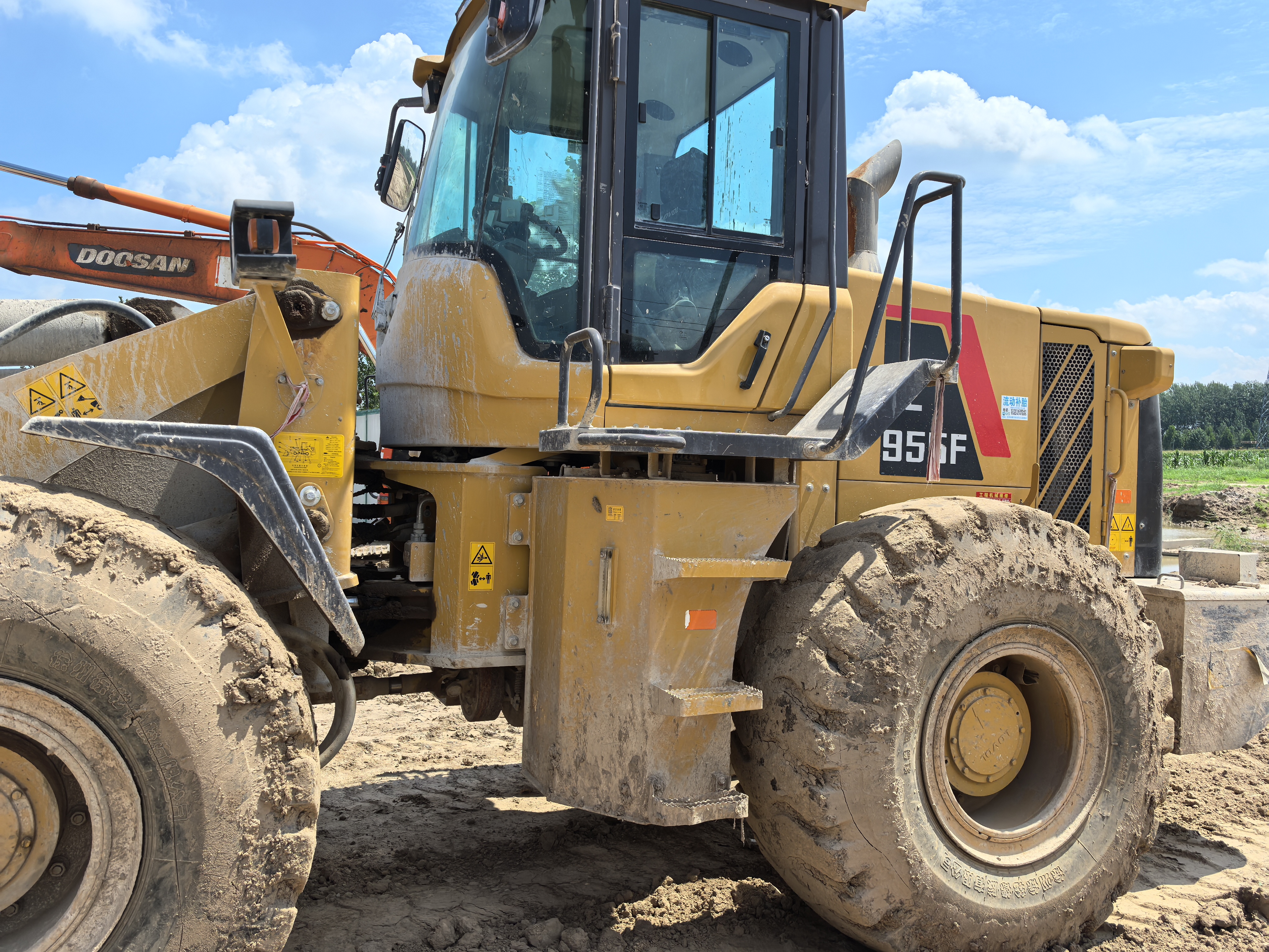 Lovol Heavy Industry FL955F