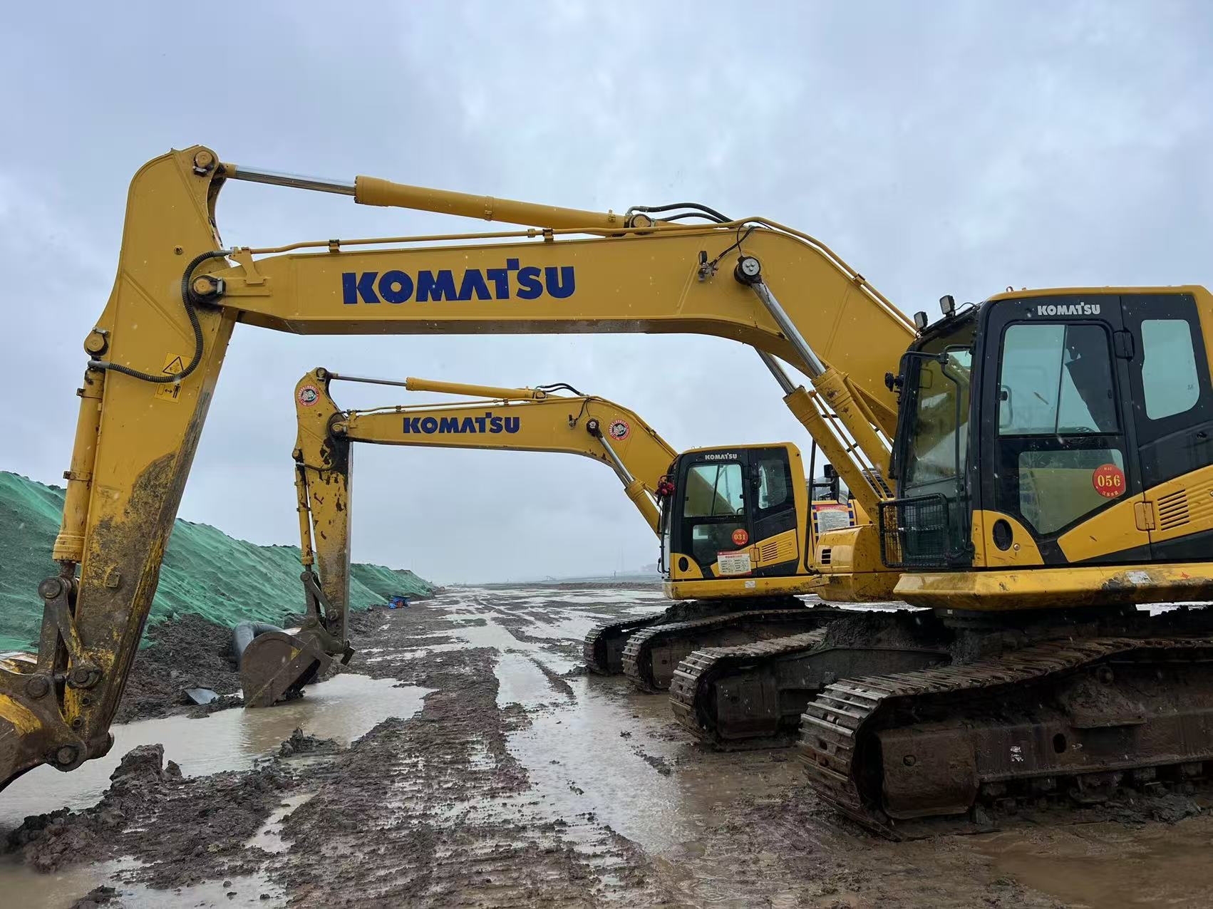 Komatsu PC260LC-11M0
