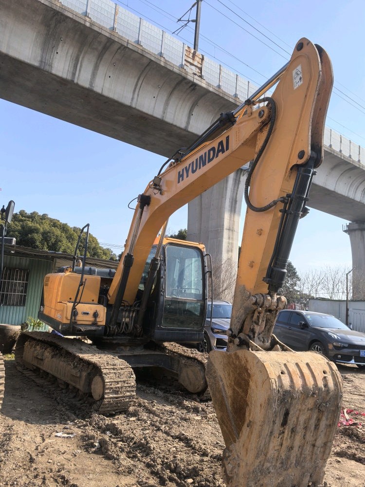Hyundai R130VS