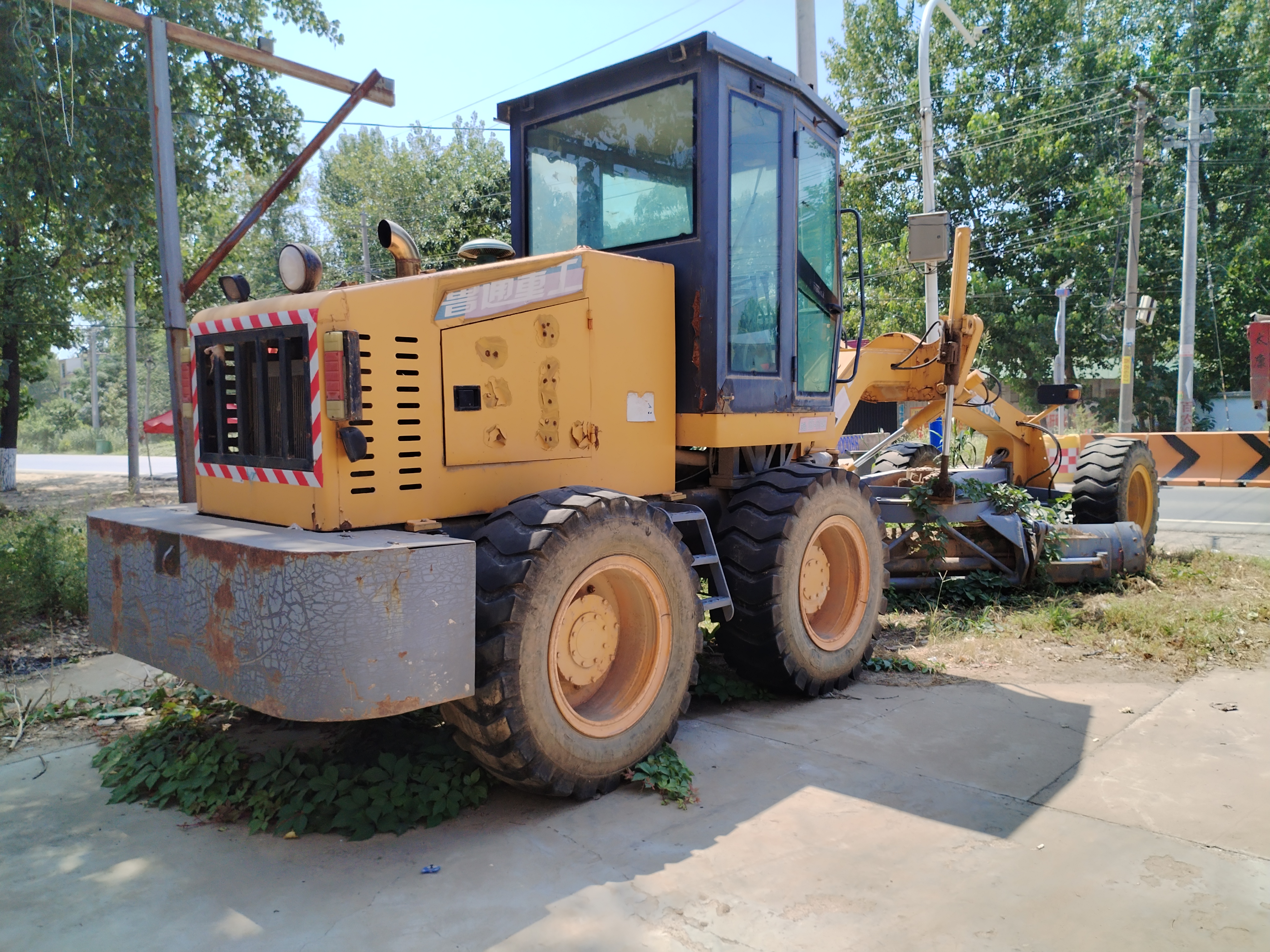 Dongfang Lutong PY-180