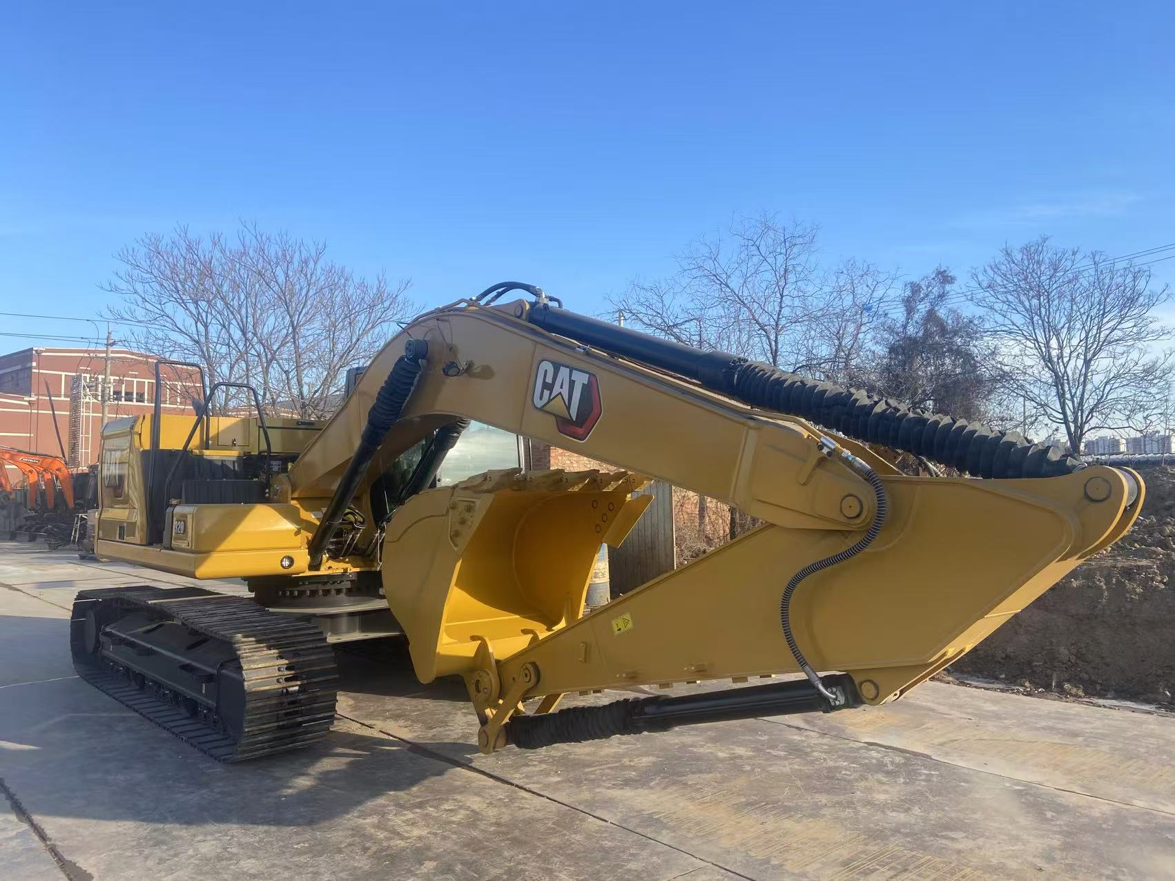 Caterpillar 320