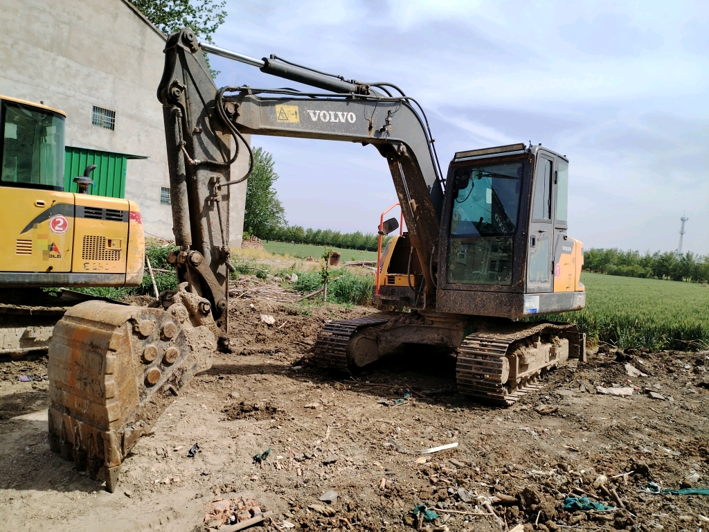 Volvo EC75D