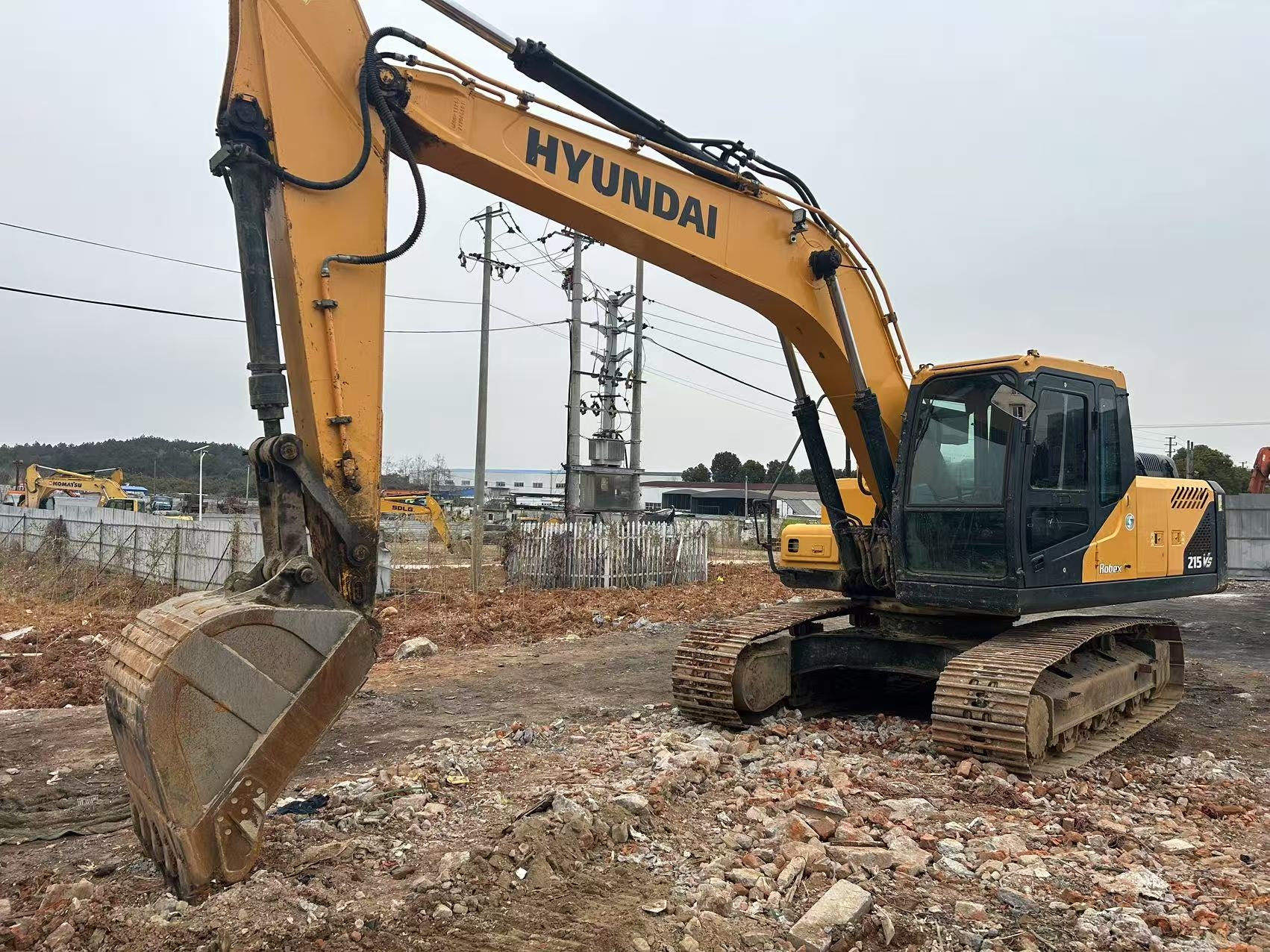Hyundai R215VS