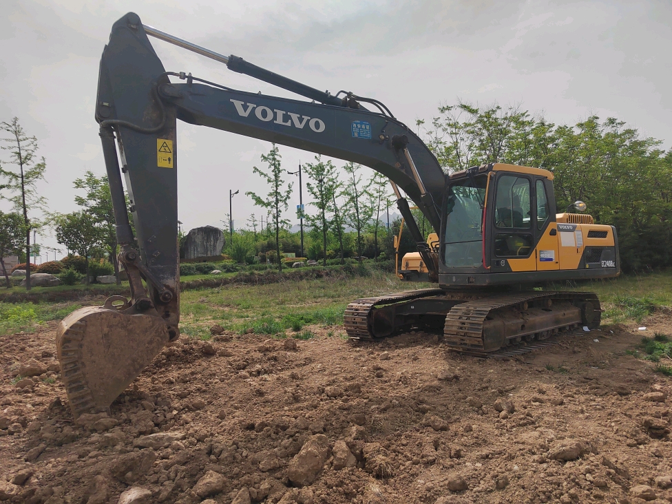 Volvo EC220D