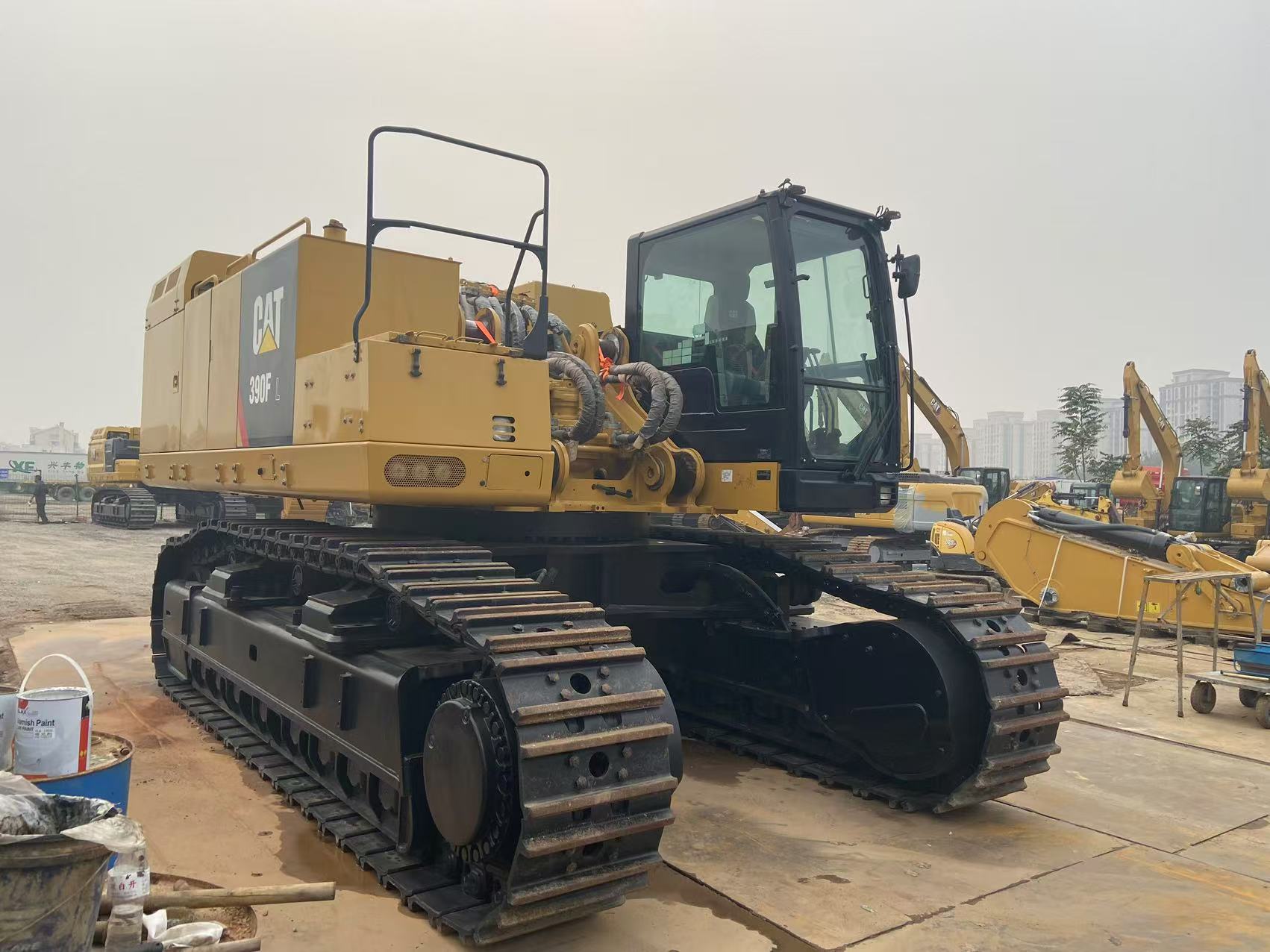 Caterpillar 390F L