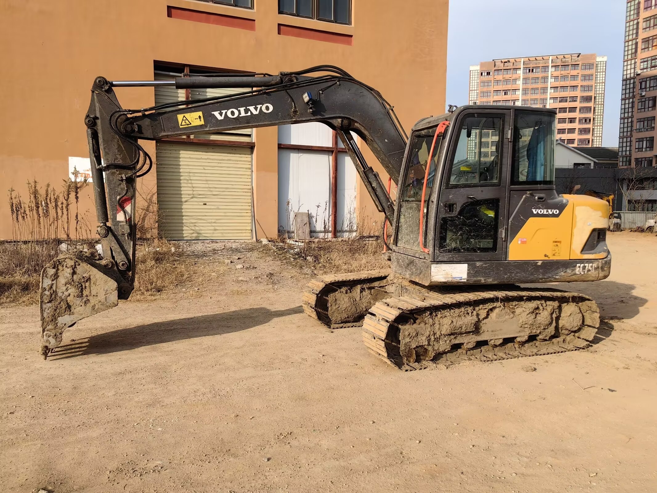 Volvo EC75D
