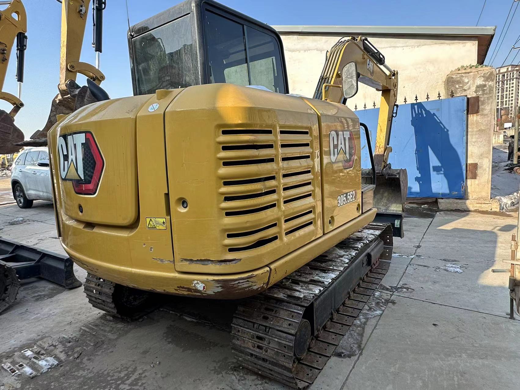 Caterpillar 305.5E2
