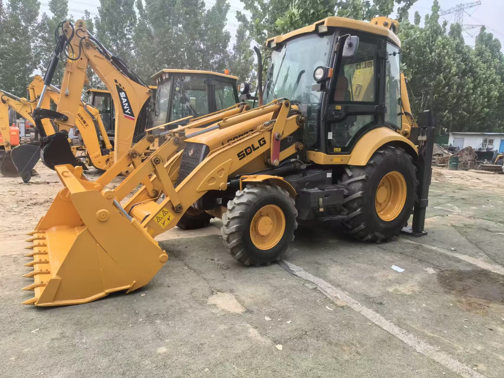 Shandong Lingong 877