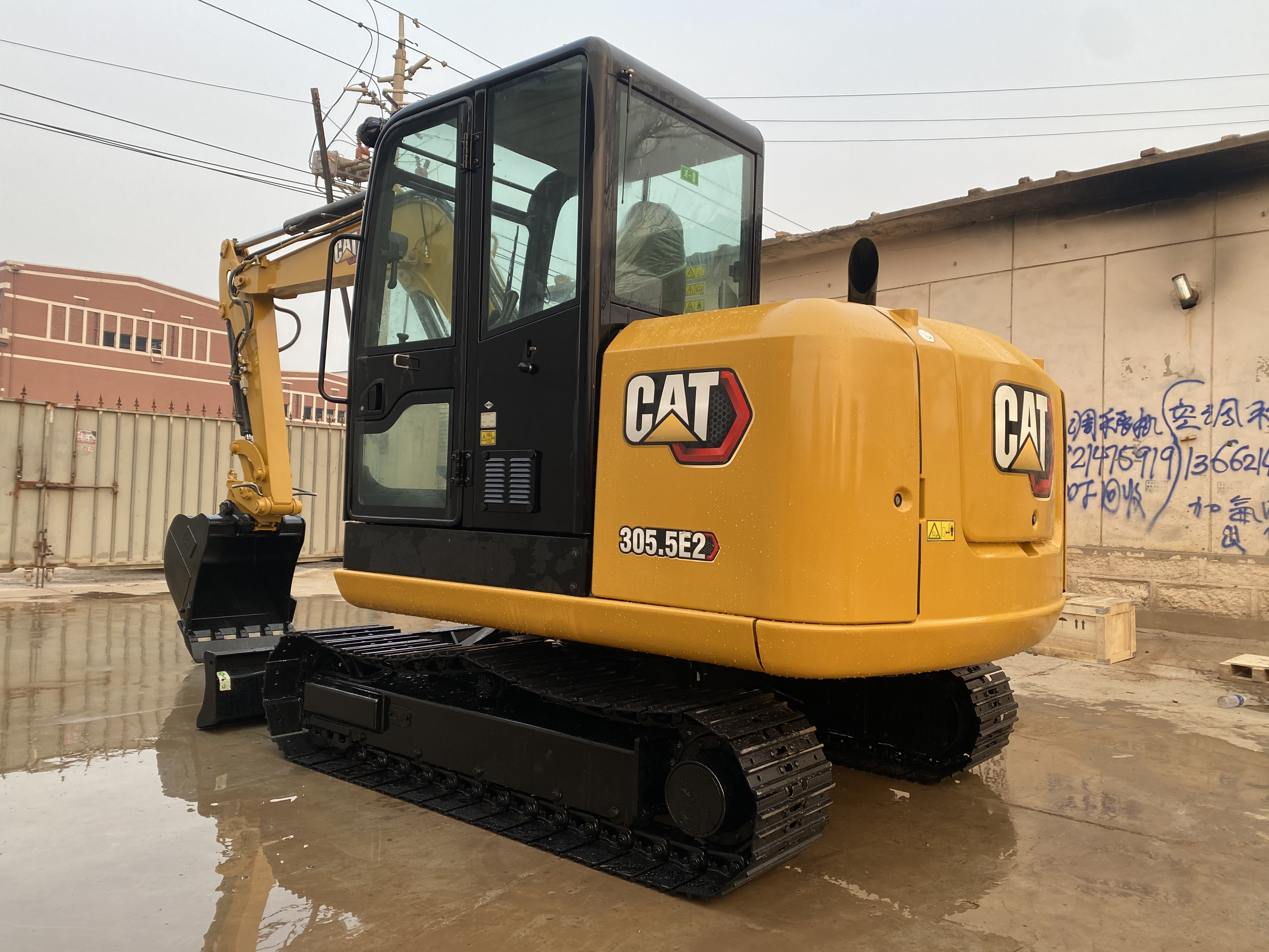 Caterpillar 305.5E2