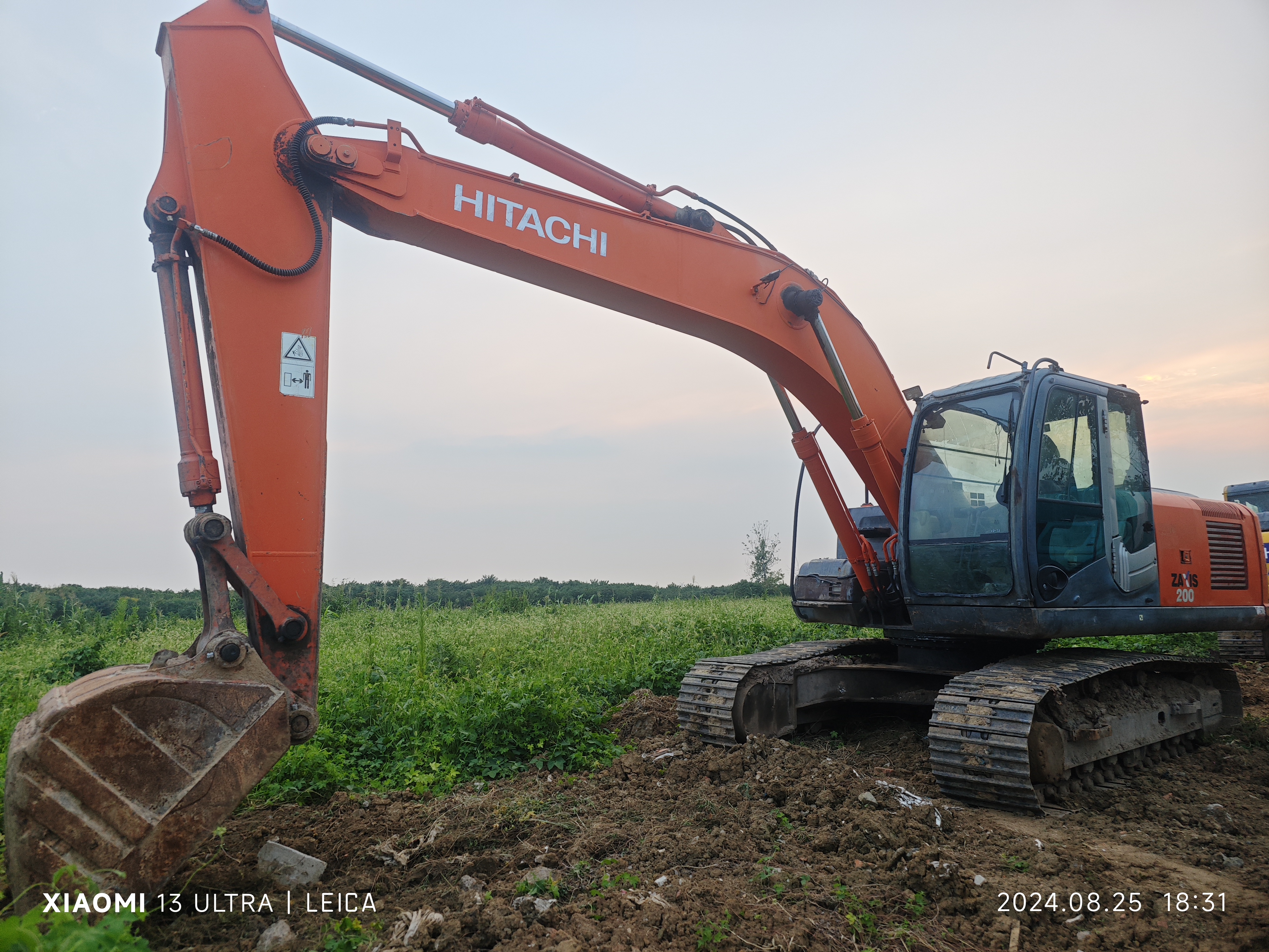 Hitachi ZX200-3