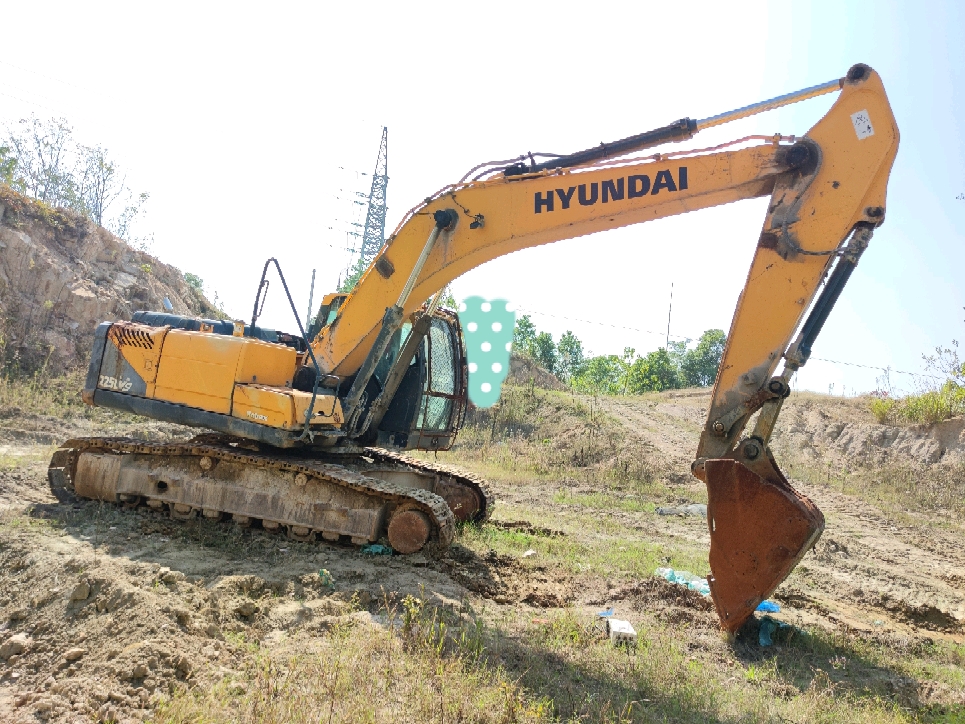 Hyundai R225LVS