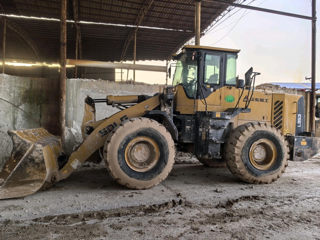 Shandong Lingong L953